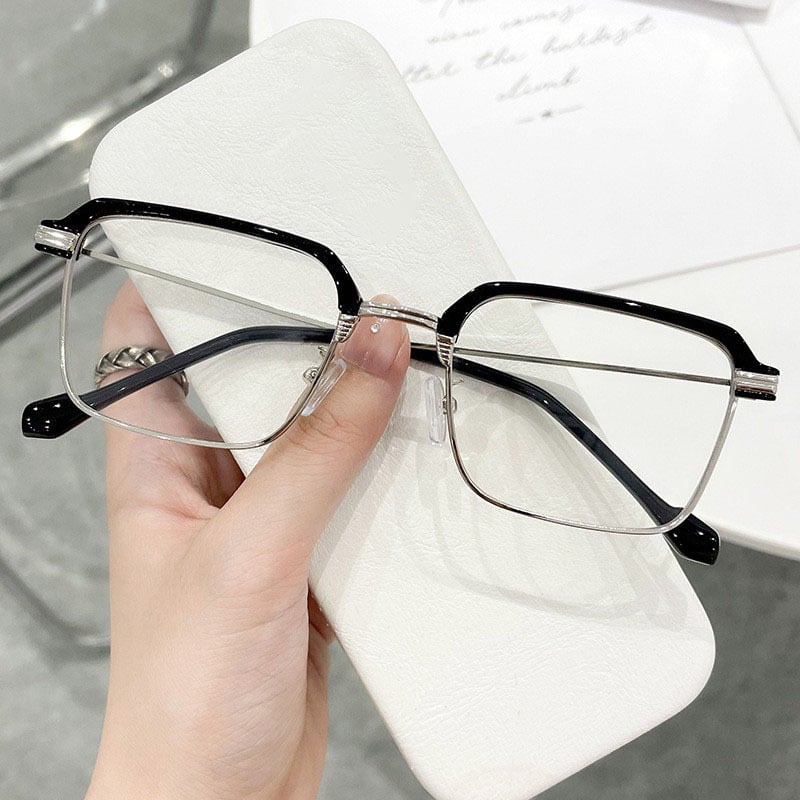 ๐โจ Auto-Adjusting HD Reading Glasses