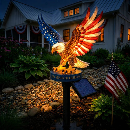 🦅Solar Eagle Garden Light 🎁– A Glowing Tribute to American Freedom✨