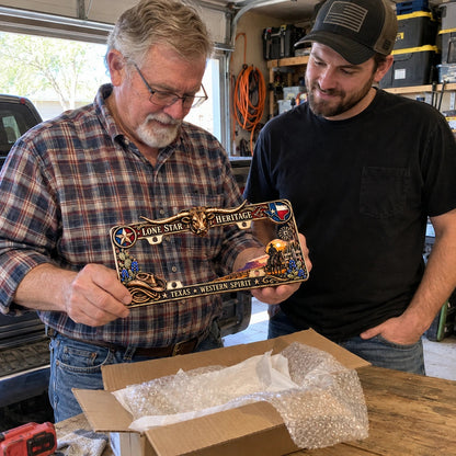 🐂 Texas Longhorn Western Metal License Plate Frame – Vintage Cowboy & Lone Star Ranch Gift 🤠